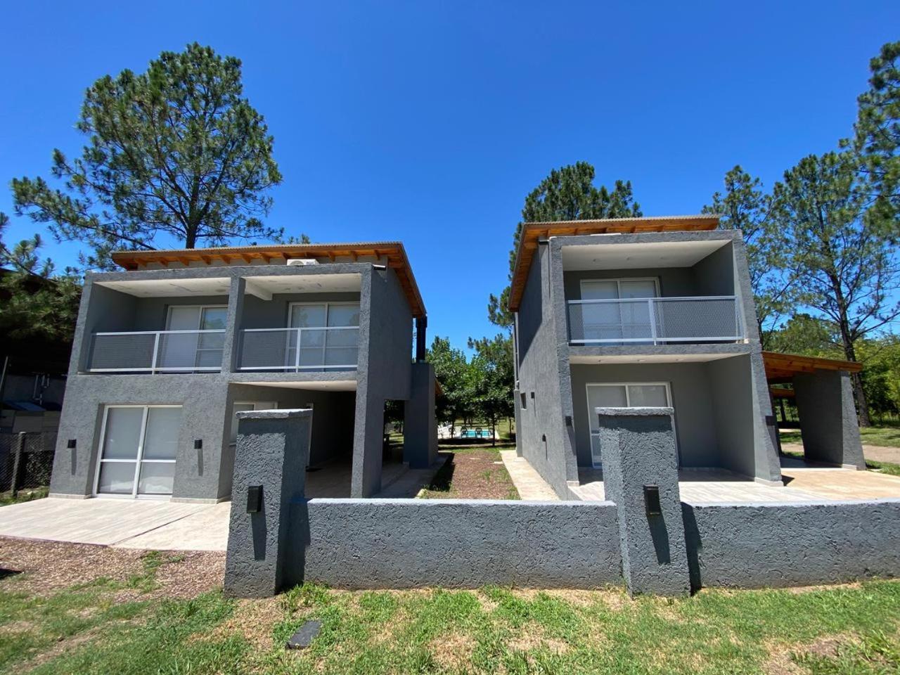 Cuatro Vientos 1 Apartment *